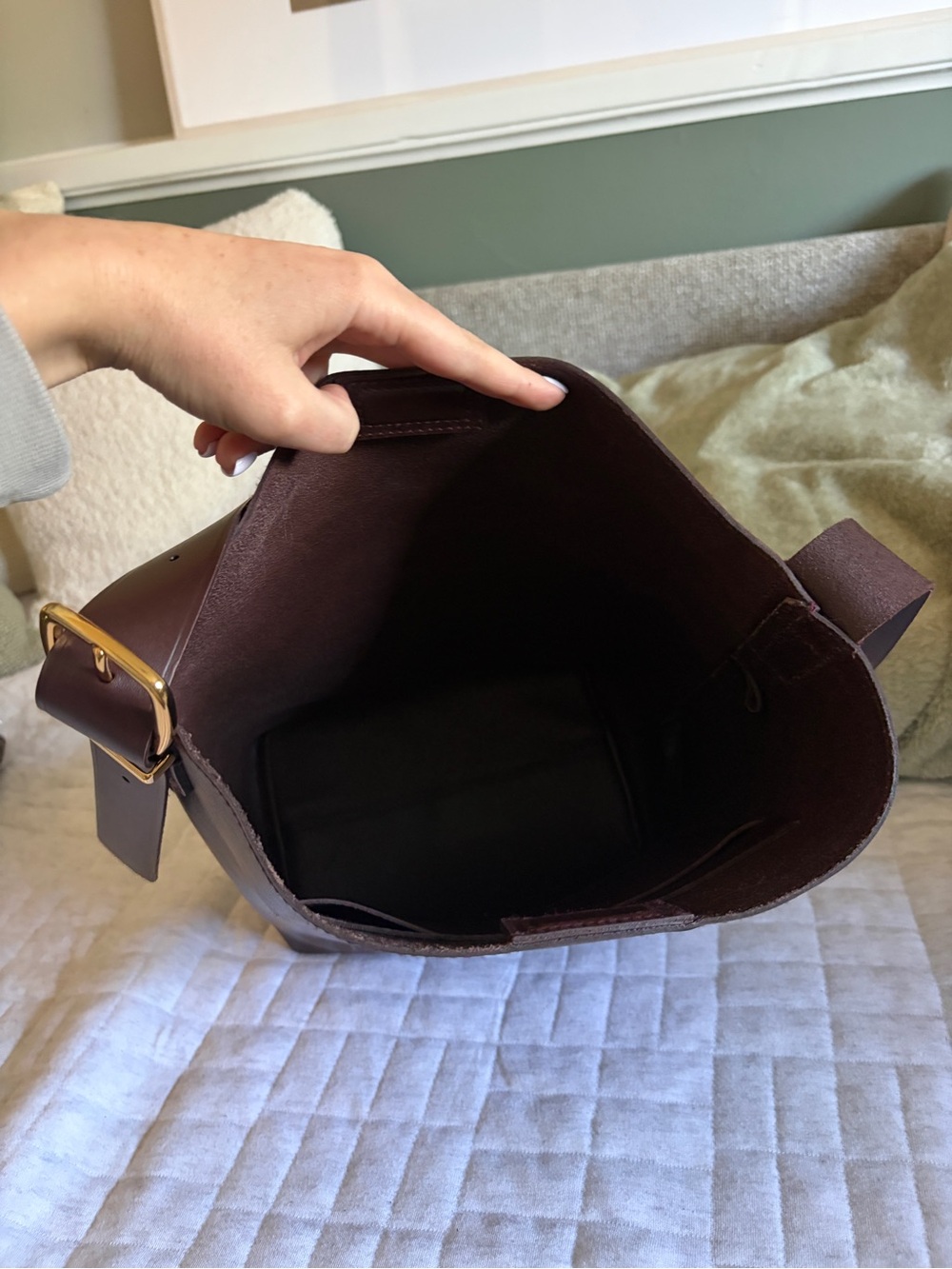 Madewell Essential Bucket Tote - Picture 4 of 6